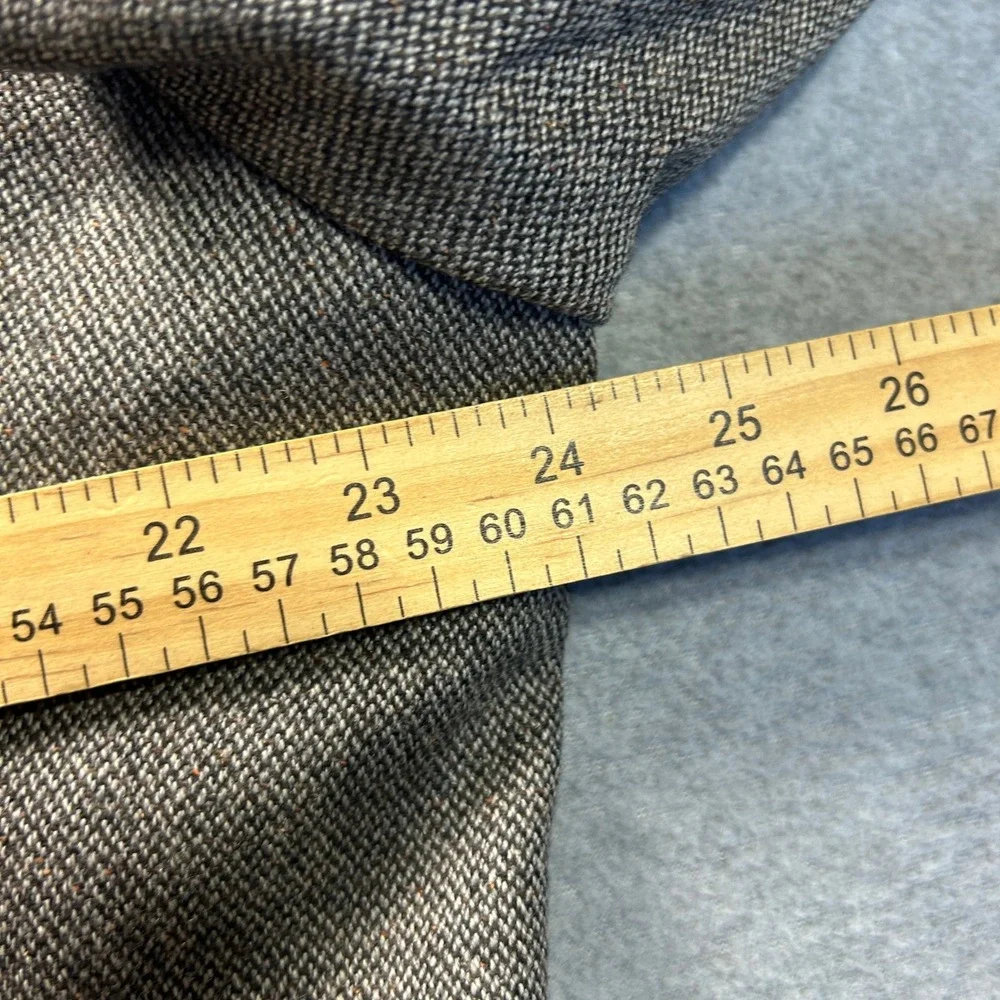 Sport Coat Blazer Mens 44R Gray Worsted Wool Silk Blend Lines Two Button Jacket